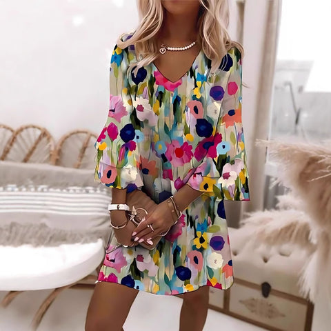 Robe décolleté en V imprimée sur toute la surface m302858