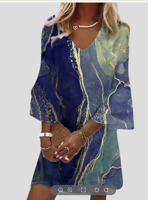Robe décolleté en V imprimée sur toute la surface m302858