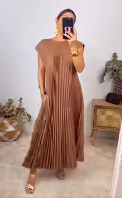Fashion round neck sleeveless pleated dress m301308